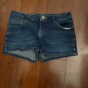 Justice jean shorts Sz 12R
